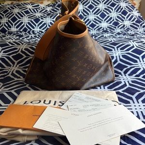 Delighful GM Hobo Monogram